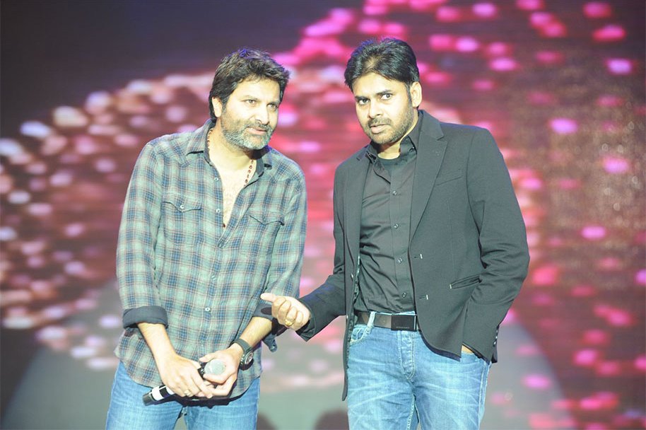 Attarintiki-Daredi-Thank-You-Meeting